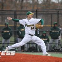 LIU Post Splits Dramatic DH with Le Moyne