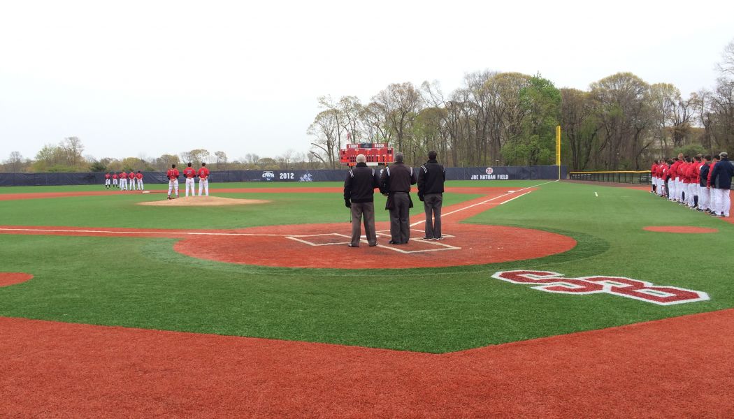 Stony Brook Takes Two in Dramatic Doubleheader